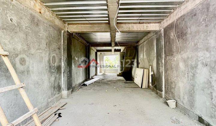 5 ruko deket dengan toll jorr , gate Taman Mini 5