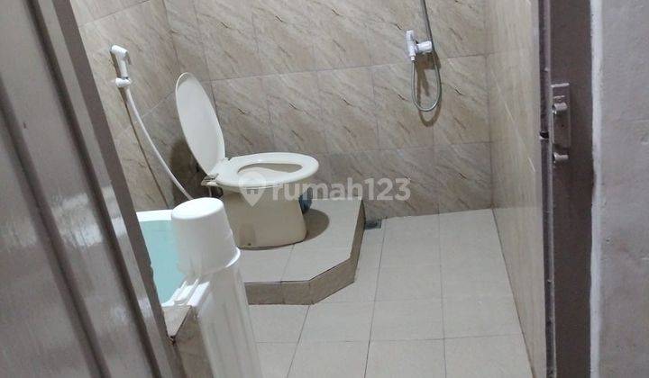 Lokasi strategis, dikawasan perkantoran perdagangan 6