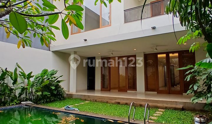 Nice Second Rental House in Kemang 2