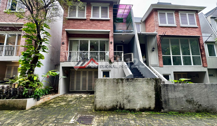 Rumah Minimalis Modern Dalam Cluster Dekat Tol Desari area Jakarta Selatan
