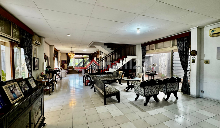 Rumah Lama Hitung Tanah Di Kebayoran Baru Jakarta Selatan 2
