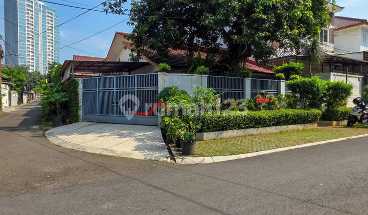 Rumah Bagus Lingkungan Tenang di Kebayoran Baru Jakarta Selatan Rumah Bagus Lingkungan Tenang di Kebayoran Baru Jakarta Selatan