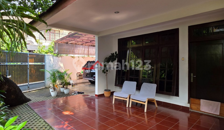 Rumah Bagus Lingkungan Tenang di Kebayoran Baru Jakarta Selatan 2