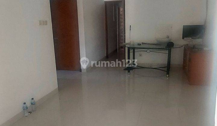 1 Rumah 1,5 Lantai Di Jl. Simpang Darmo Permai Selatan  2