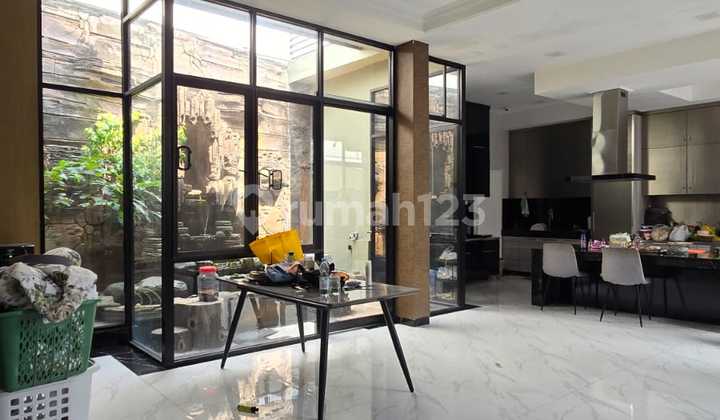 Turun Harga Dijual Cepat Termurah Gudang dan Rumah di Jl Kresek Raya Jakarta Barat dengan Luas Tanah 1017 M2 Turun Harga Dijual Cepat Termurah Gudang dan Rumah di Jl Kresek Raya Jakarta Barat dengan Luas Tanah 1017 M2