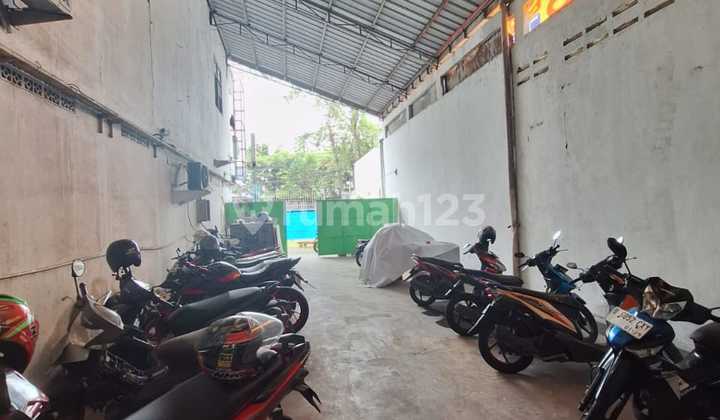 Warehouse for sale, cheapest on Jl. Daan Mogot, Batuceper, Tangerang City, area 1436 sqm.