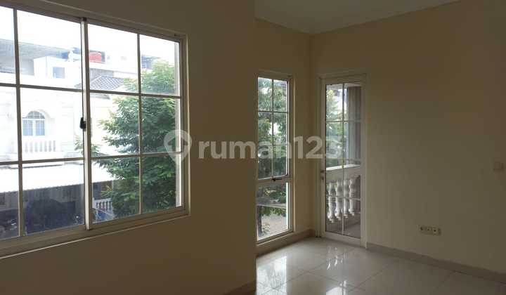 Disewakan rumah termurah di green lake city cluster europe 10x20 2