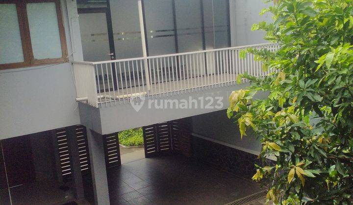 Di Sewa Rumah 2 Lantai Cocok Untuk Kantor Atau Sekolan 1