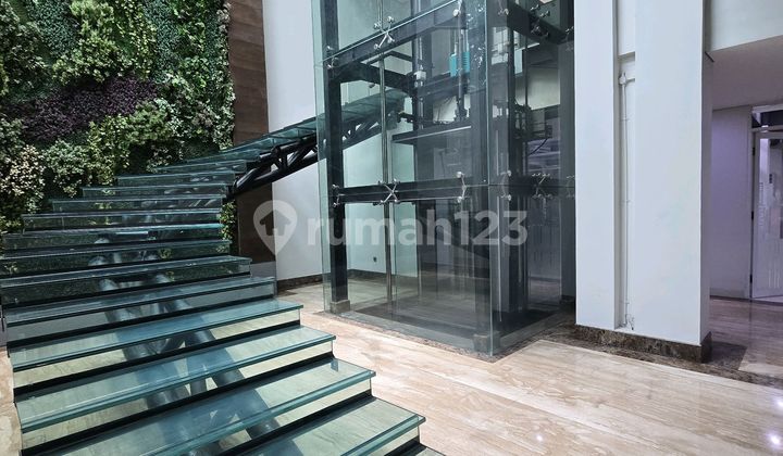 Rumah untuk Kantor di Jl. Darmawangsa, Kebayoran Baru, Bagus 2