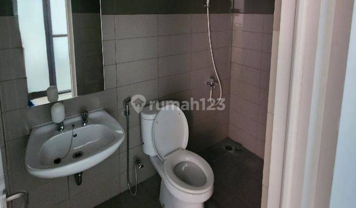 DISEWAKAN RUKO LEBAR 6, GRAHA BULEVAR TIMUR, KELAPA GADING, ADA PARTISI SANGAT COCOK UNTUK KANTOR, BAGUS DAN RAPI, SIAP PAKAI.