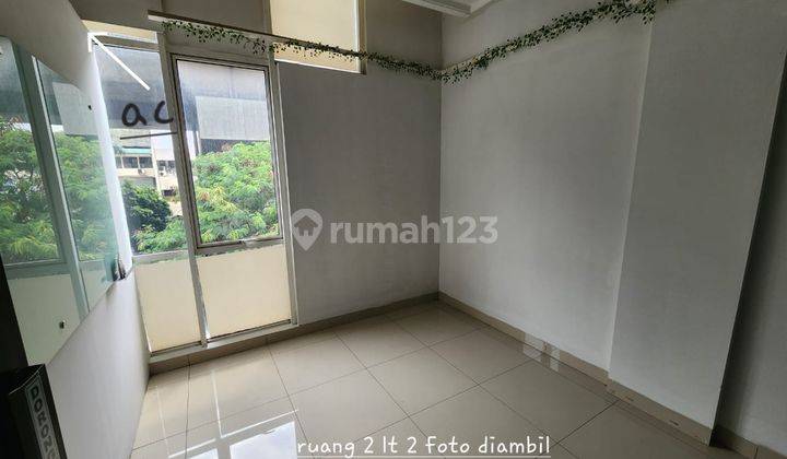 DISEWAKAN RUKO LEBAR 6, GRAHA BULEVAR TIMUR, KELAPA GADING, ADA PARTISI SANGAT COCOK UNTUK KANTOR, BAGUS DAN RAPI, SIAP PAKAI.