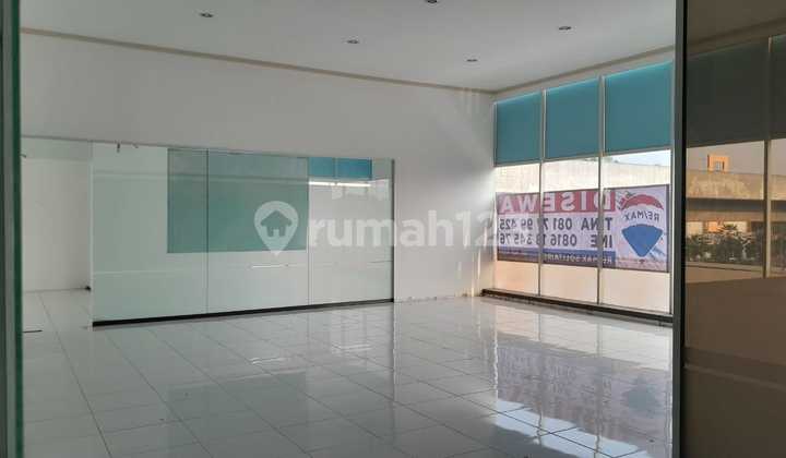 Disewakan Ruko di Boulevard Raya, Lt 2, Depan Mall Kelapa Gading, 487m²