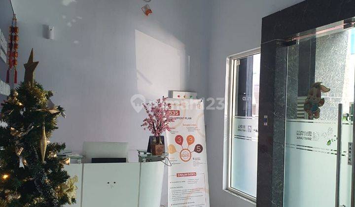 Ruko di Kirana Boutique Office KBO Rapi Berpartisi 2