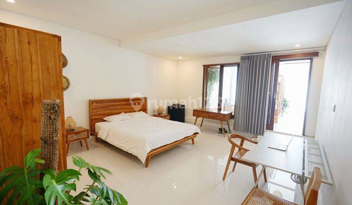 Leasehold - White villa joglo style with rice field views in Canggu 2