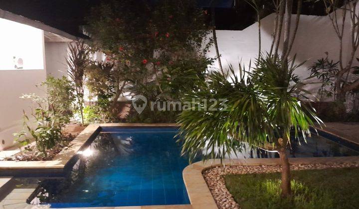 For Annual Rental - Villa 3 bedrooms with green garden close to Umalas 2