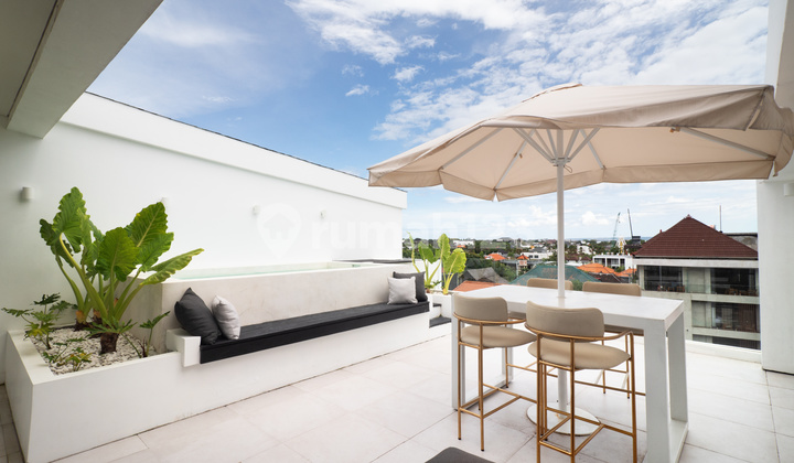 Leasehold - Endless Ocean Views from Your Private Rooftop Jacuzzi - Canggu Penthouse, Bali