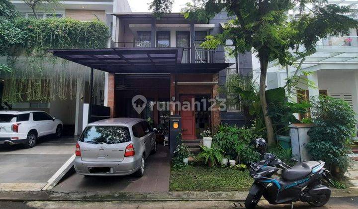 Rumah dua lantai bagus sekalin unfurnis shm 1