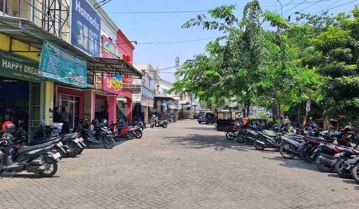 Strategic Shop House, Negotiable Price Until Deal, Suitable for Investment 2