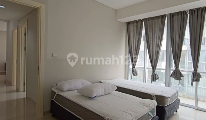 Rainbow Spring Condovillas Summarecon, Cihuni Pagedangan Gading Serpong For Sale, 2 Bedrooms Converted to 2 Bedrooms, Semi-Furnished, Near Lake and Park, Green and Safe.