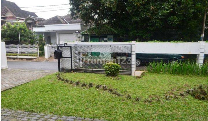 Rumah Pusat Kota , Di Jalan Nangka , Jual,rumah 2 Lantai Shm Butuh Renovasi Utara 2