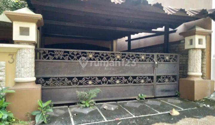 Rumah di Jl papandayan semarang selatan 2 Lantai SHM Butuh Renovasi 2