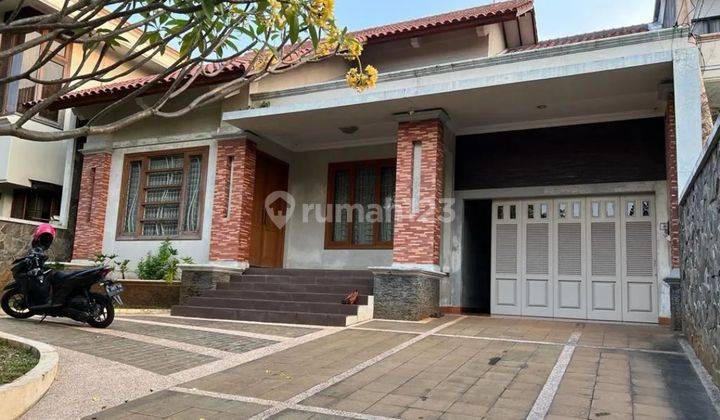 Rumah di Telaga Bodas Raya , Semarang Selatan. SHM Bagus 1