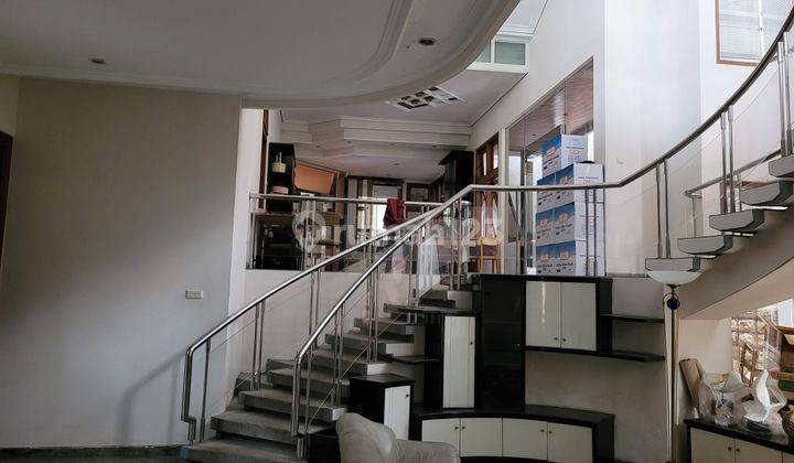 Rumah di Jl Papandayan Raya Semarang. 
Dekat Sultan Agung. 2 Lantai SHM Utara Butuh Renovasi 2