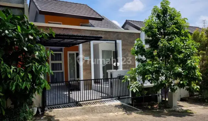 Rumah di Graha Candi Golf , cluster Rivera Hijau @the green, Jangli, Semarang Selatan. SHM Bagus Timur 1