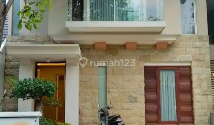 Rumah di Citra Sun Garden cluster Sapphire G
Bukit Sari , Semarang Selatan. 2 Lantai SHM Timur Bagus 1