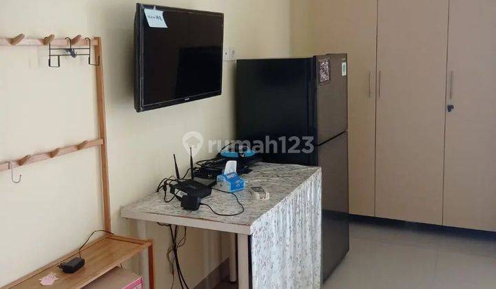 Apartemen Skyline Paramount Bagus Semi Furnished, 1 BR.  2