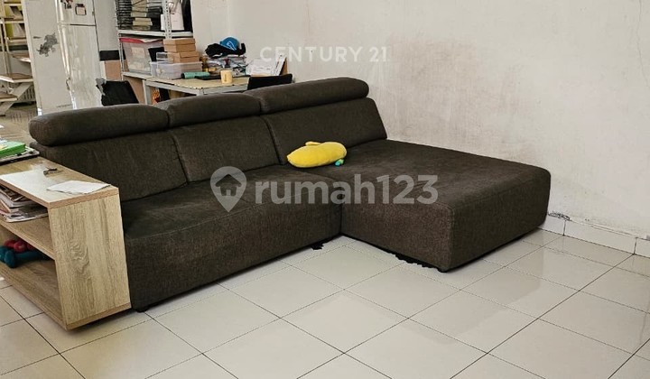 Rumah di Legenda Wisata Cibubur Rumah di Legenda Wisata Cibubur