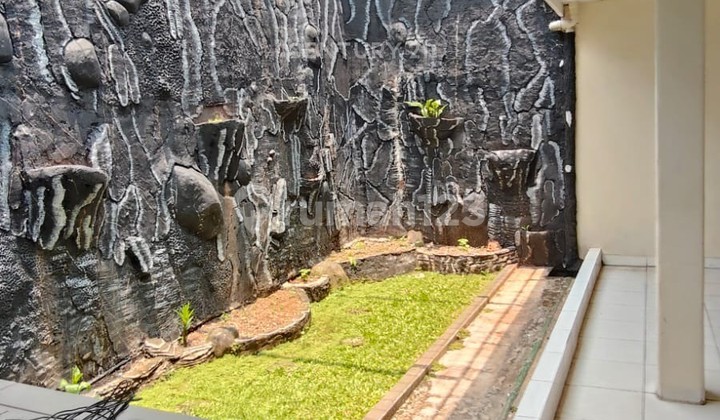 RUMAH 2 LANTAI DI RAFFLES HILLS HARJAMUKTI DEPOK 2