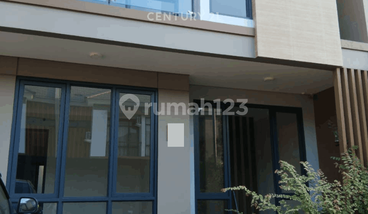 Rumah 2 Lantai di Dalam Cluster Kota Wisata Cibubur Rumah 2 Lantai di Dalam Cluster Kota Wisata Cibubur