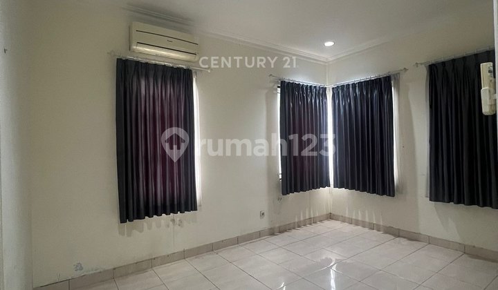 RUMAH 2 LANTAI DI KOTA WISATA CIBUBUR    2