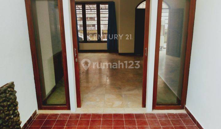 RUMAH 2 LANTAI DI TEBET TIMUR JAKARTA SELATAN 2