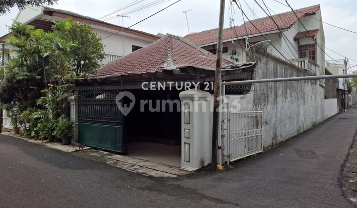 Ready-to-Occupy House in Tebet, South Jakarta