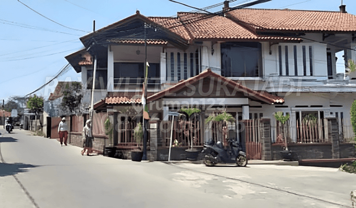 For Sale Rumah Hoek di Cihanjuang 2