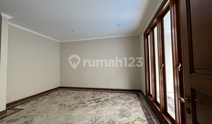 Rumah Minim Renovasi di Lingkungan Nyaman dan Elit Rumah Minim Renovasi di Lingkungan Nyaman dan Elit