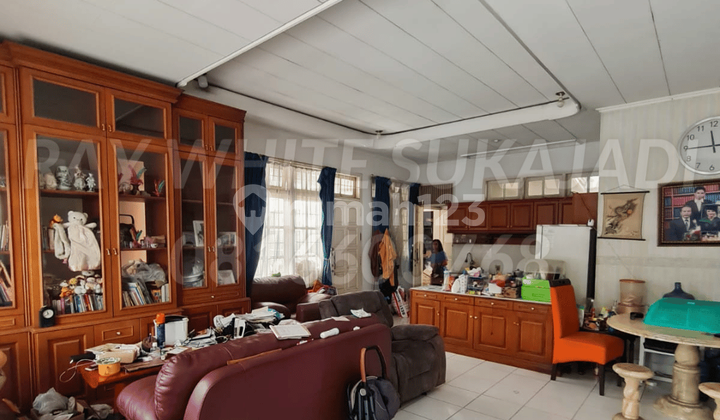 JUAL RUMAH HOLLIS, POSISI HOEK 2