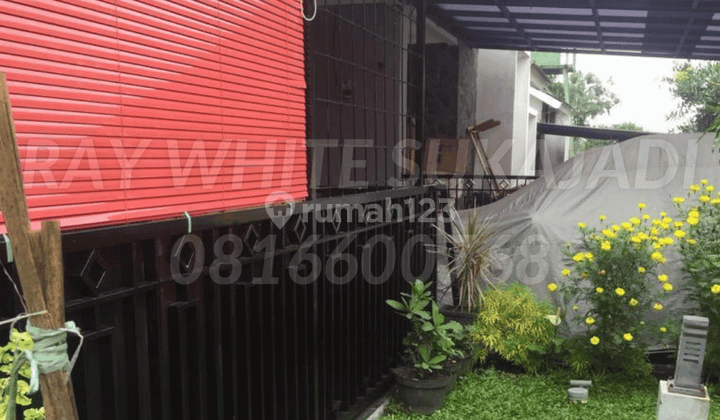 Rumah cantik minimalis Cihanjuang 2