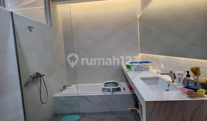 Rumah Bagus Semi Furnished di Regol, Bandung 2