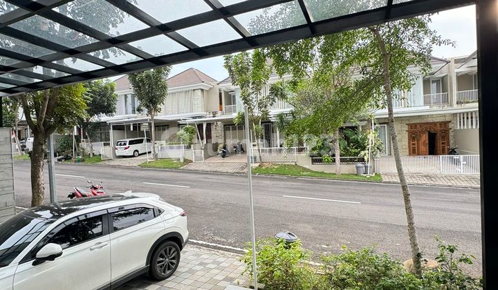 For Sale Fast Beautiful House with Swimming Pool in Citra Grand Tembalang 2