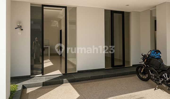 Rumah Siap Huni 3 Lantai View Gunung Dekat Kodam Banyumanik 2