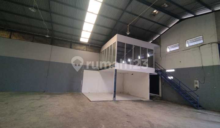 Warehouse Ready for Use, Affordable Price, Strategic Location. Warehouse Ready for Use, Affordable Price, Strategic Location.