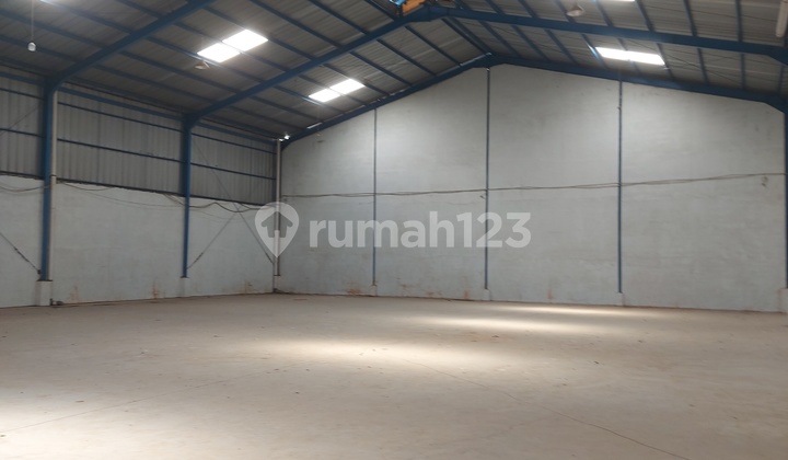Warehouse For Rent Fast Cheap Price 40 Feet Container Access And Close To Highway