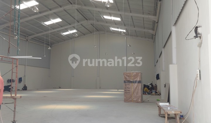 Ready to Use Warehouse Cheap Price Strategic Location