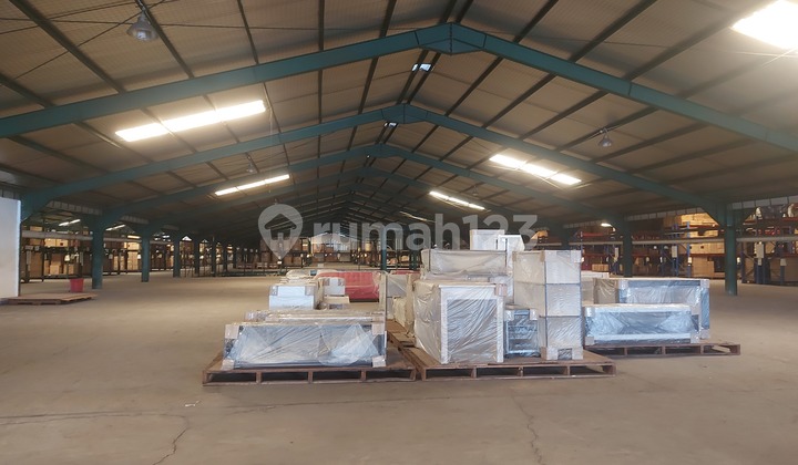 Warehouse For Rent Cheap Ready to Use Container Access.40 Feet. Warehouse For Rent Cheap Ready to Use Container Access.40 Feet.