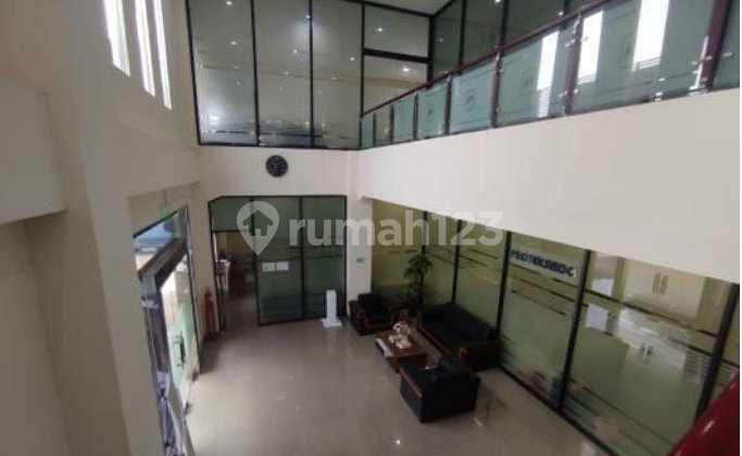 Ready-to-Use 40 Feet Container Warehouse for Rent, Move-in Ready. Ready-to-Use 40 Feet Container Warehouse for Rent, Move-in Ready.