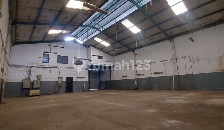 Gudang Siap Pakai Lokasi Strategis Kontainer 40 Feet. Gudang Siap Pakai Lokasi Strategis Kontainer 40 Feet.