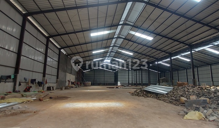 Gudang Siap Pakai Cocok untuk Online Shop. Gudang Siap Pakai Cocok untuk Online Shop.